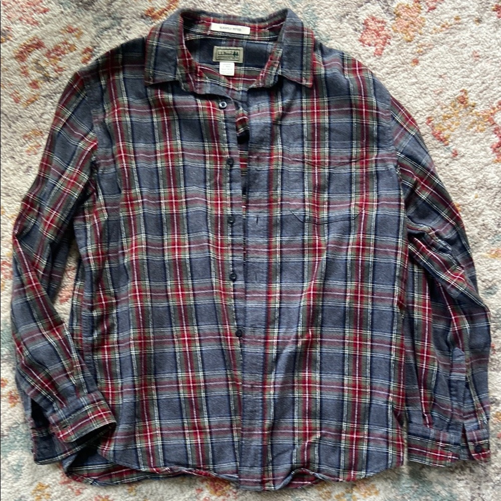 Lands' End Casual Button Down Flannel Plaid Shirt Slightly Fitted